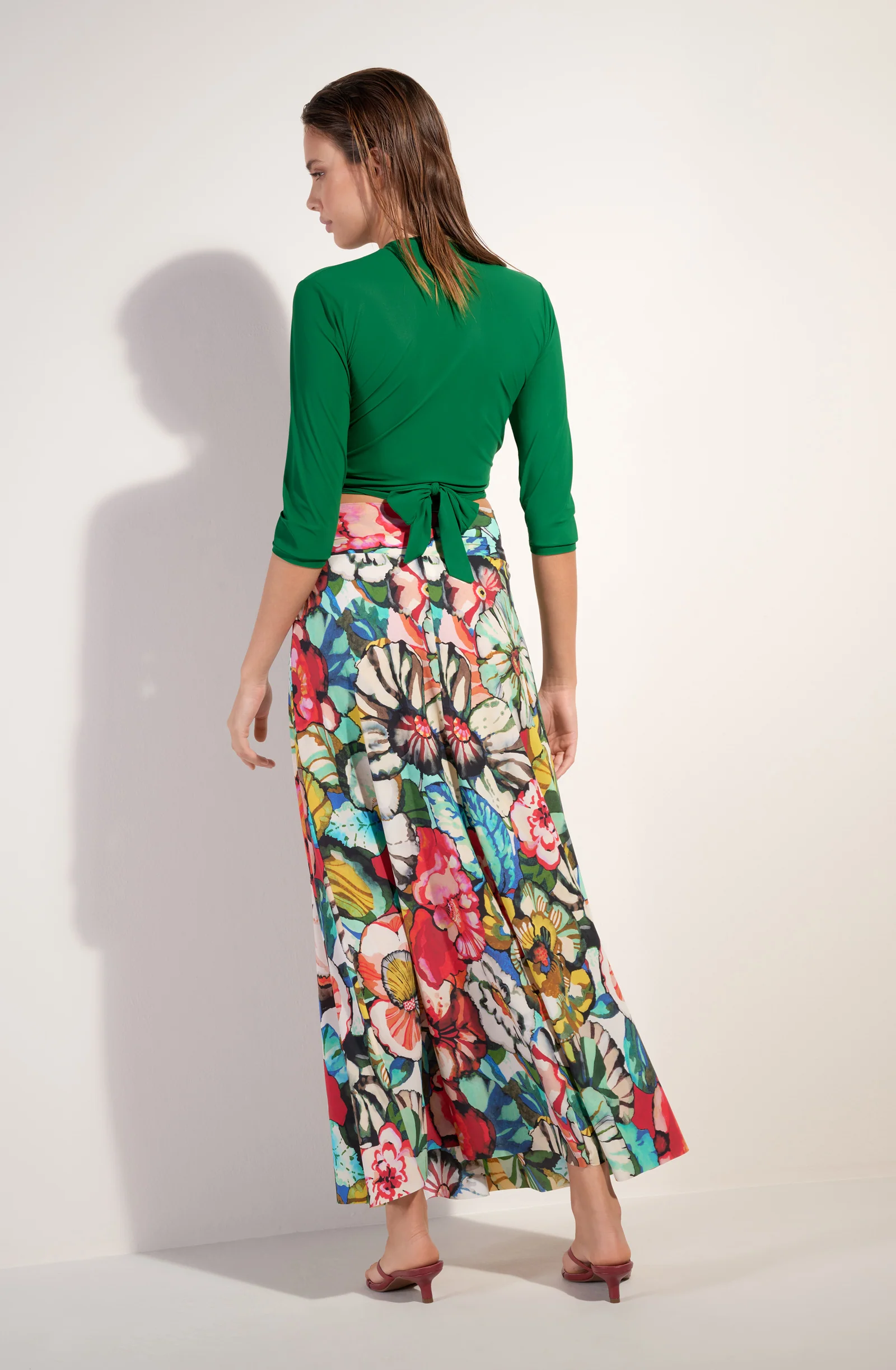 luiza - jade - Image 2