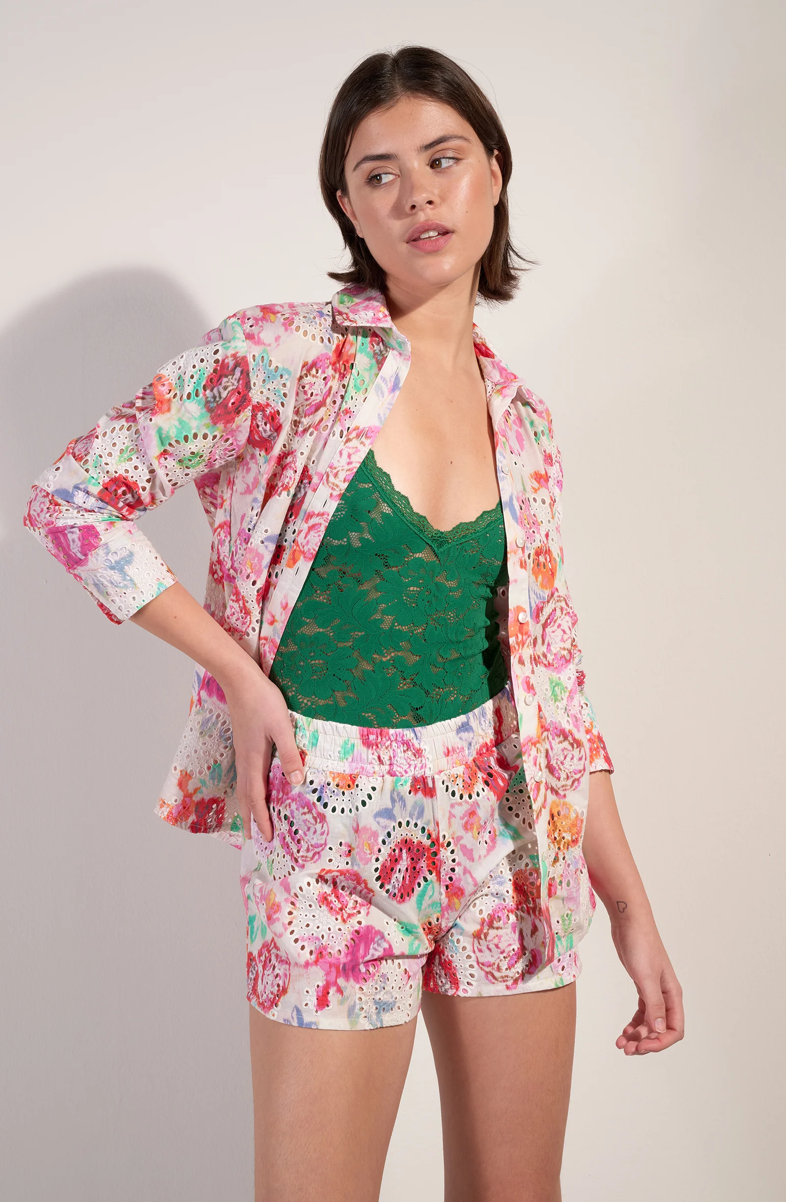 rana - jade - Image 5